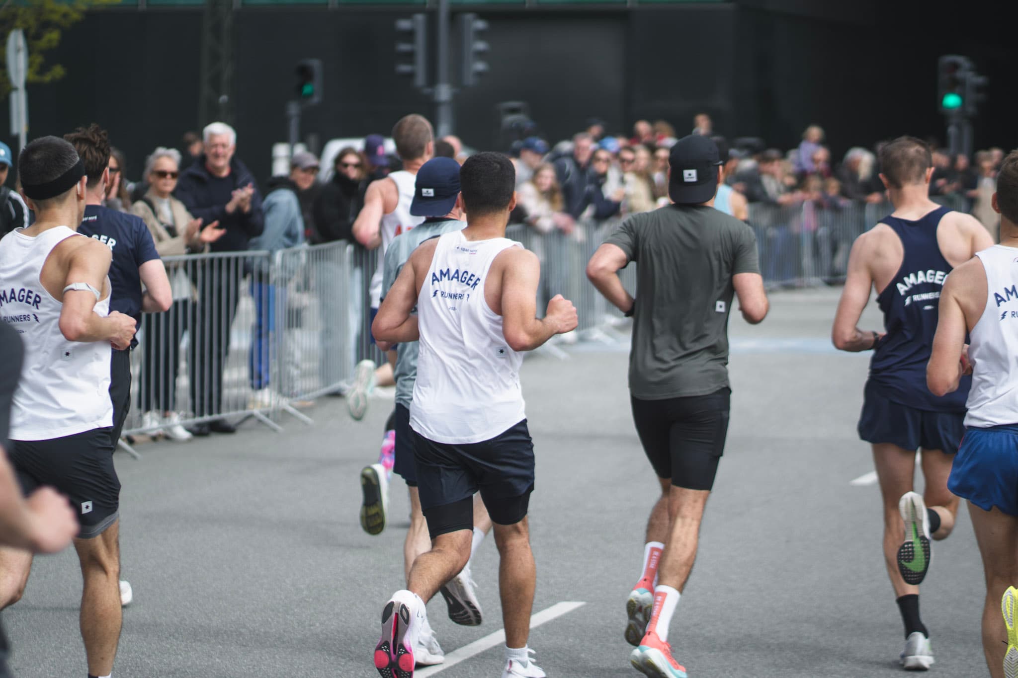 Amager Runners i klubtrøjer under Copenhagen Marathon